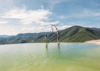 Ultimate Hike Hierve el Agua + Teotitlán 4 hierve agua mezcal 40